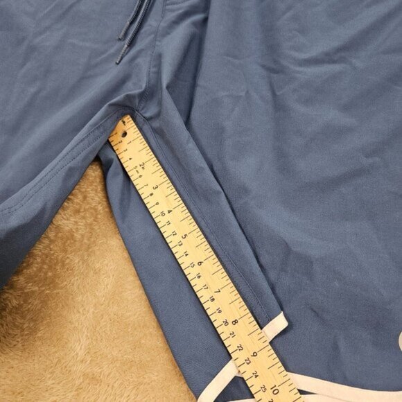 Vineyard Vines Swim Trunks Bathing Shorts Mens Sz 42 Logo Drawstring Pocket Blue - Picture 3 of 16